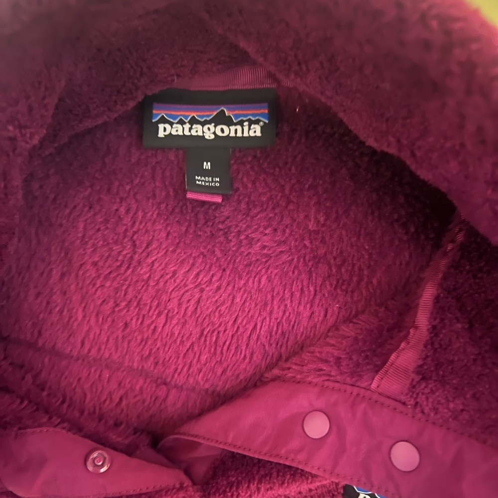 Womens Patagonia Pullover - Picture 2 of 3